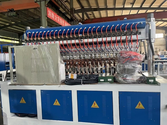 Industrial Automatic Mesh Welding Machine With 380V / 50Hz Power Supply