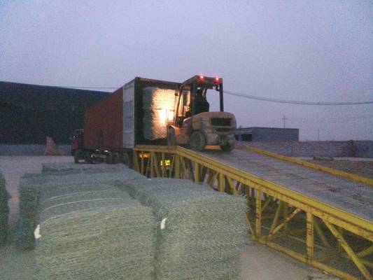 Heavy Duty Gabion Mesh In Rolls With Height 0.5m - 3m For Strong And Stable Structures