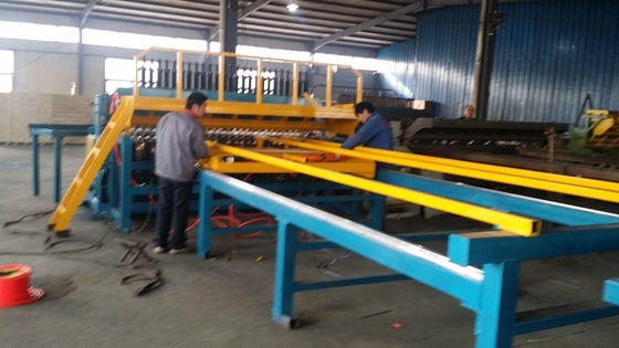 Automatic Wire Fence Mesh Welding Machine 8mm 4mm 300X300mm 4.5T