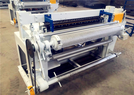 2.2mm 2.5mm Welded Wire Mesh Machine 2.5T PLC Fully Automatic
