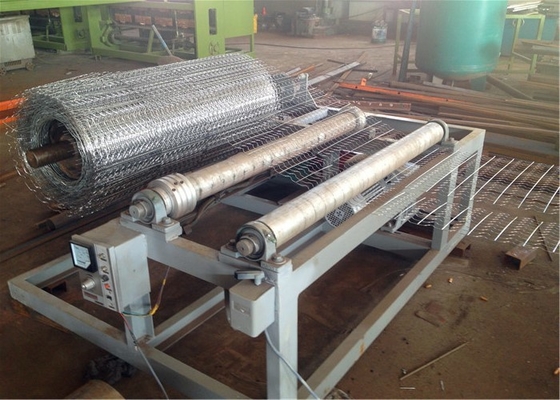 60times/min Wire Mesh Fencing Machine 3.0mm 3.5T For petroleum pipeline