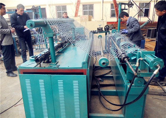 High Speed Metal Chain Link Fence Machine 1.8mm 4.0mm 9.0KW Two Feeding Wires