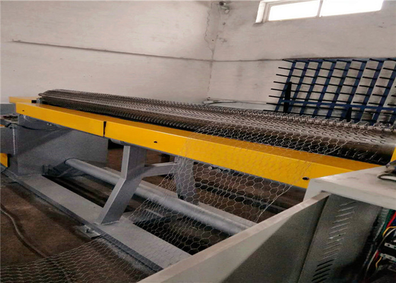 Fully Automatic Crimped Wire Mesh Weaving Machine 4.6T Double Twist Servo Motor
