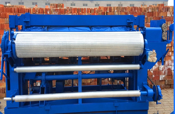 BG-88 2000mm Cattle Fence Machine , 4.0T Goat Fencing Machine Grassland Equipment