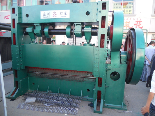 Feeding And Cutting Expanded Metal Mesh Machine Roll Type Energy Saving