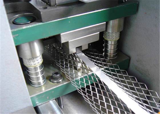 H Type 4mm Perforated Metal Mesh Machine 9.5T High Speed Hole Pounching