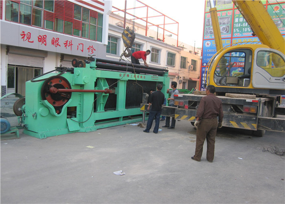 Heavy Duty Hexagonal Gabion Box Machine , Steel Welding Wire Cage Making Machine